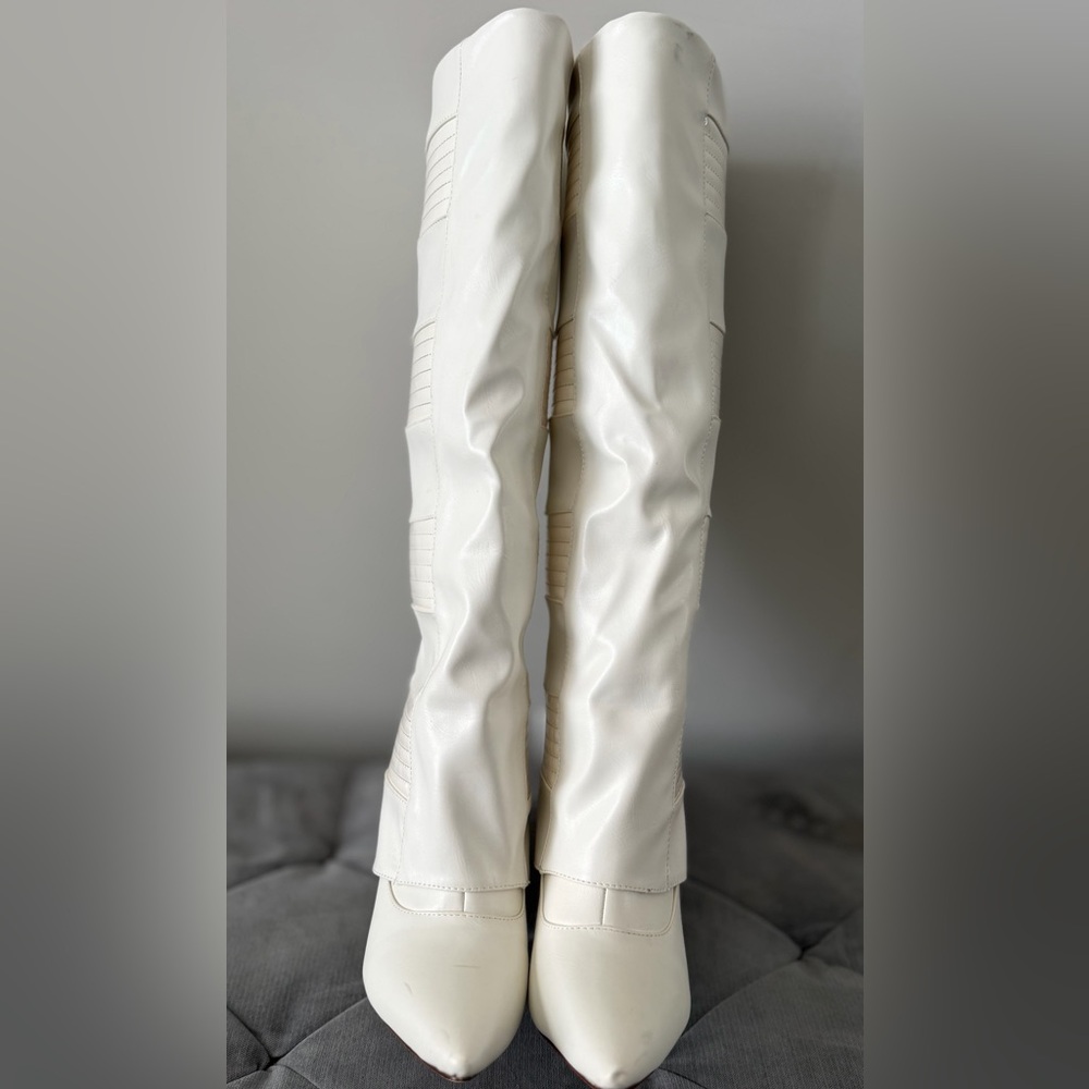 Elegant White Knee-High Boots - Picture 3 of 7